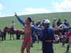 Rituele Eagledans voor gevecht.JPG (155856 bytes)